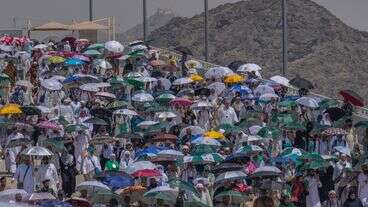 Hundreds Die During Hajj Pilgrimage In Saudi Arabia Amid Intense Heat