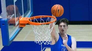 Olivier Rioux, World's Tallest Teenager, Will Redshirt At Florida This Season