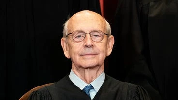 13 Progressive Groups Urge Supreme Court Justice Stephen Breyer To Retire