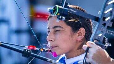 Teen Archer Goes Mega-Viral After Paralympics Bullseye