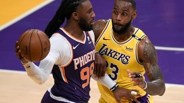 Jae Crowder Gets Ejected After Apparently Dissing LeBron James With Unusual Move