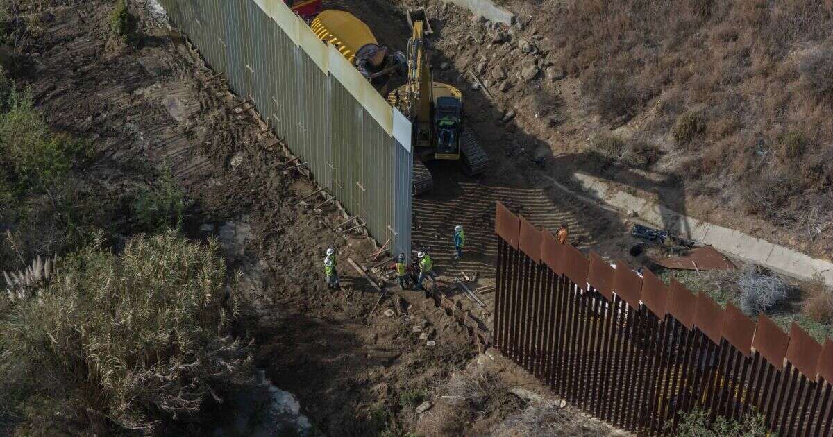 Sheinbaum rechaza plan de EU para ampliar muro en la frontera