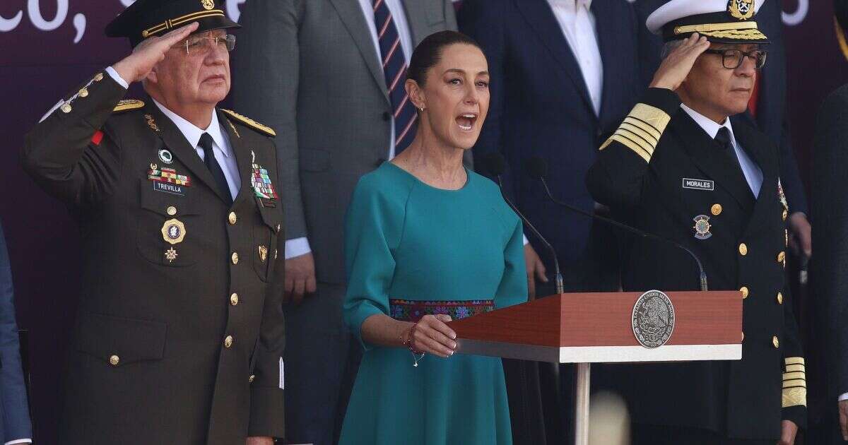 Sheinbaum encabeza Marcha de la Lealtad en el Castillo de Chapultepec