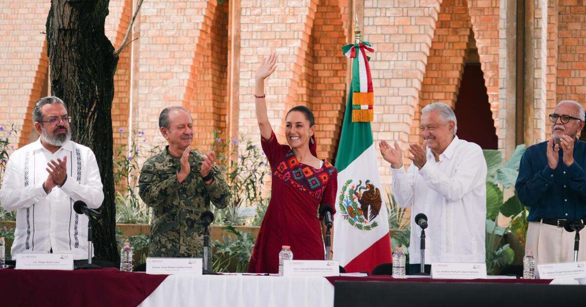 “No hay sobrerrepresentación”, reitera Sheinbaum tras manifestación en el INE