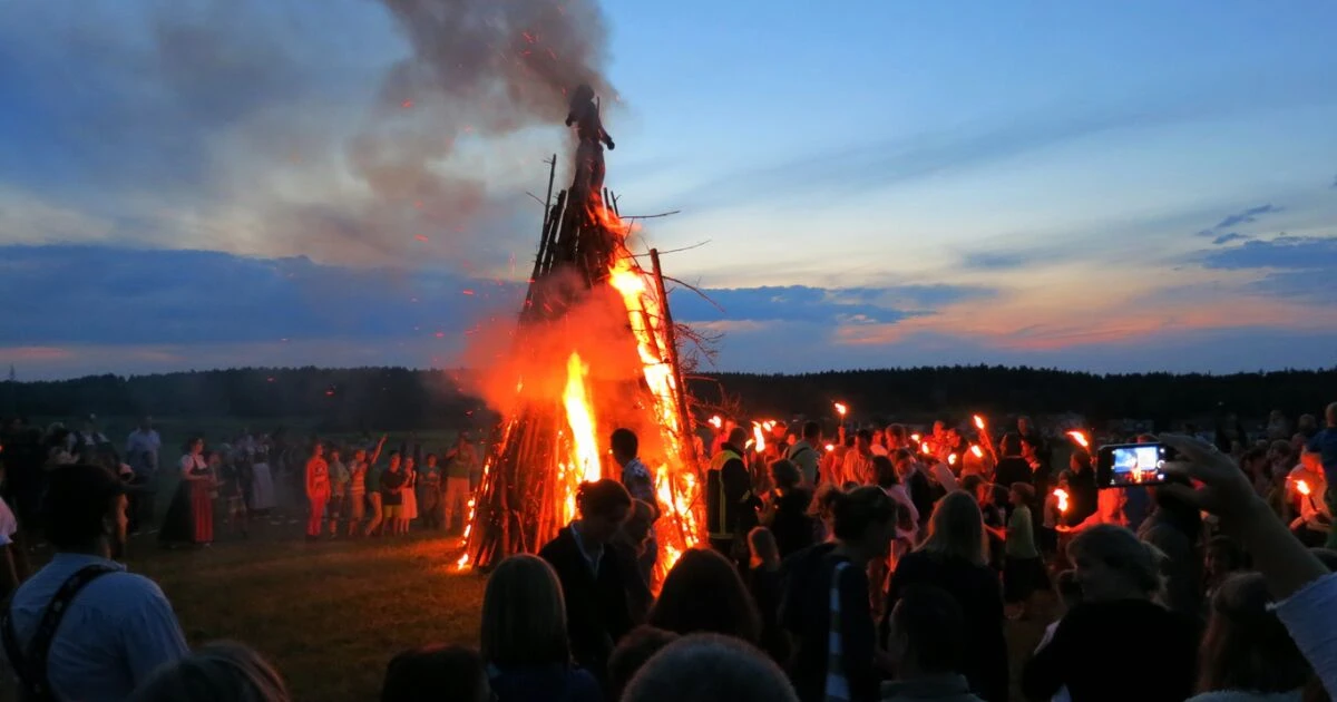¿Qué pasa en la Noche de San Juan? Rituales para la celebración