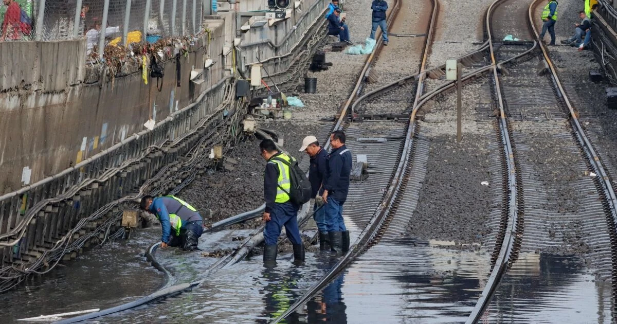 Hundimientos amenazan a la Línea A del Metro, conexión de CDMX y Edomex