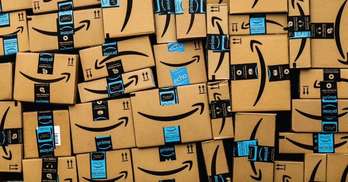 Amazon recorta 14,000 puestos corporativos; Bernie Sanders cuestiona estrategia