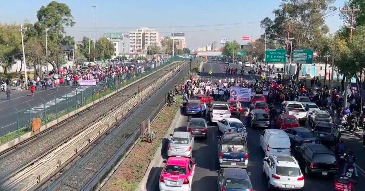 Manifestantes retiran bloqueo en ambos sentidos en la Calzada de Tlalpan