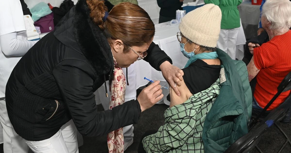 Además de covid, ¿qué otras vacunas se aplican en la jornada de vacunación de la UNAM?