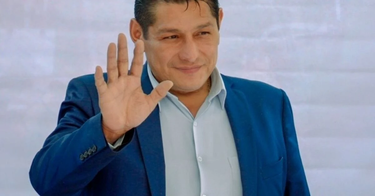 Detienen al alcalde de Cuautla, Jesús Corona Damián; suman más de 85 funcionarios arrestados por Operativo Enjambre