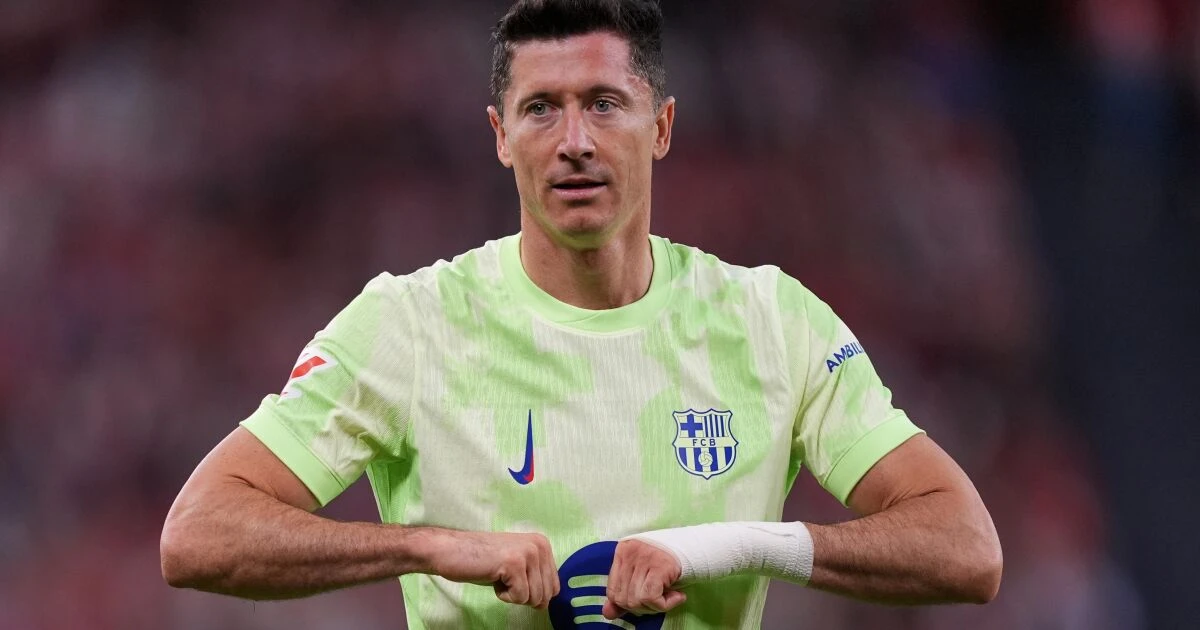 Lewandowski sufre una lesión muscular y recibe multa de la UEFA
