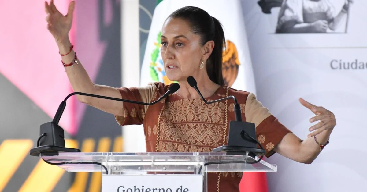 ''Fox reprimió y el espurio Calderón tuvo un narcogobierno'', dice Sheinbaum tras reaparición de expresidentes