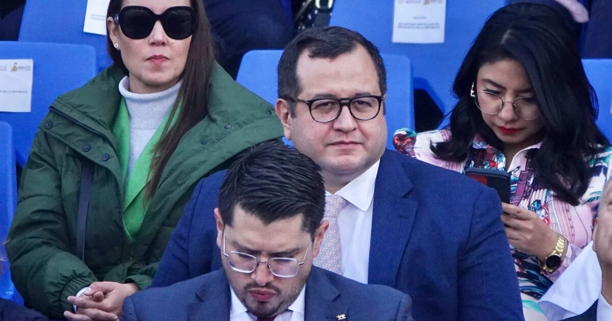 Hijo de AMLO confiesa que a los 17 años asistió a Mundial de Futbol en Europa