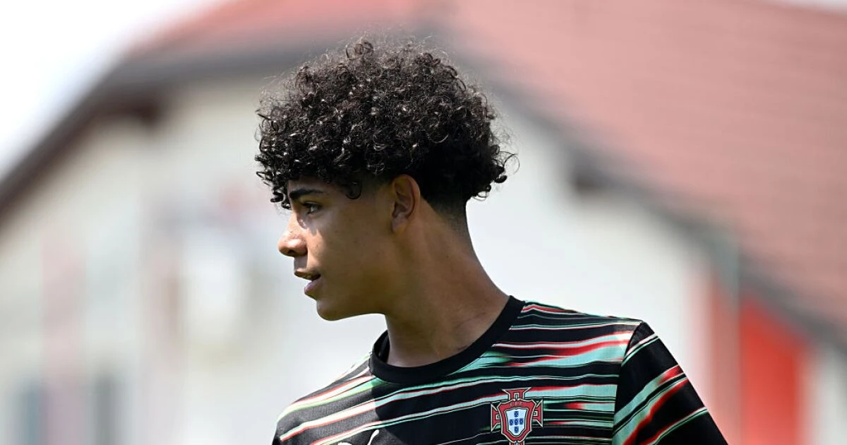 De tal palo, tal astilla: Cristiano Ronaldo Jr debuta con la sub-15 de Portugal