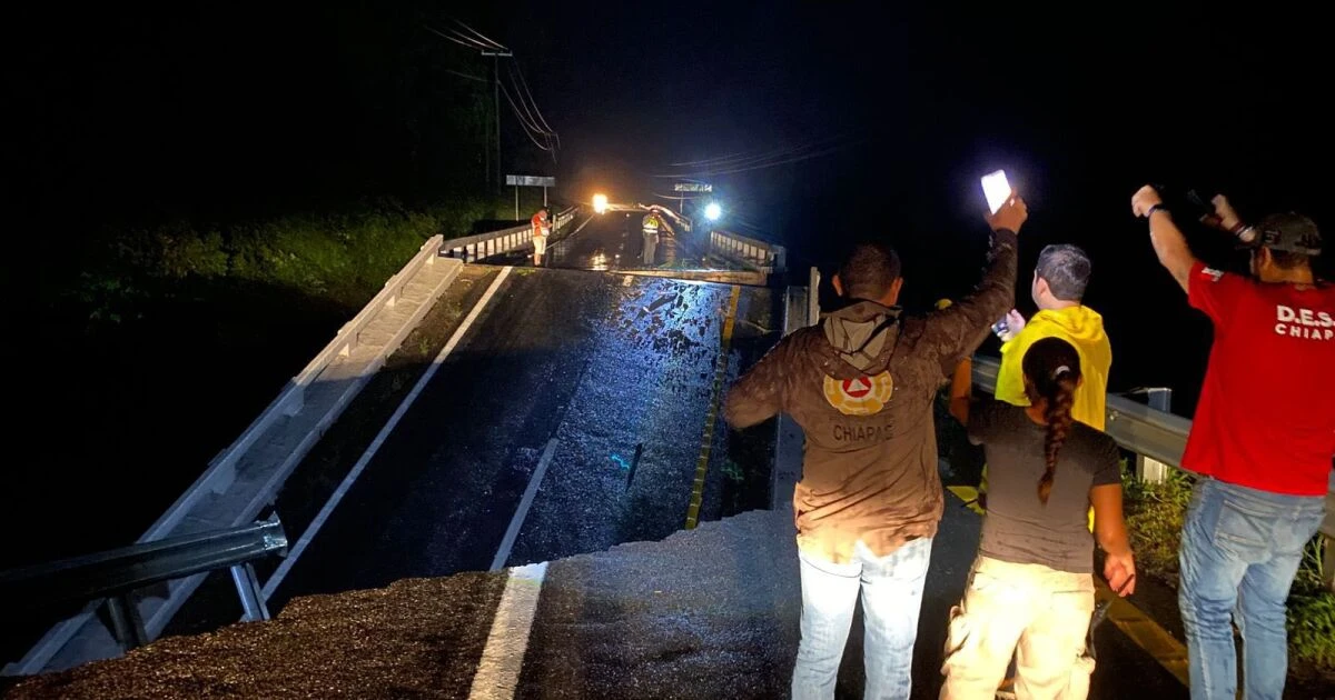 Lluvias colapsan dos puentes en Chiapas; Sheinbaum promete su reconstrucción