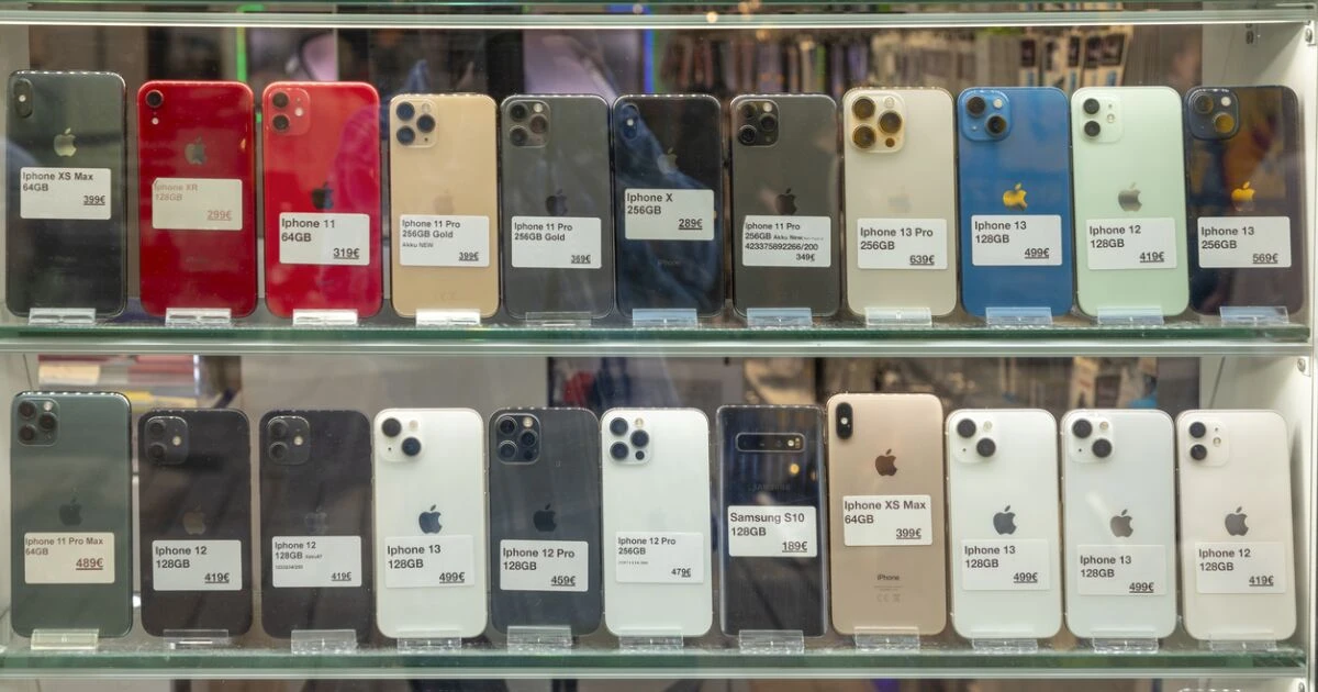 Asegurar y reparar un Samsung puede costar hasta 60% más que un iPhone