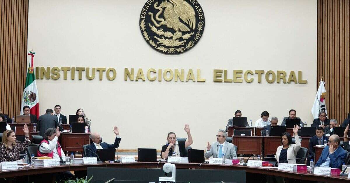 INE ajusta sus previsiones para elección judicial y se 'aprieta el cinturón'