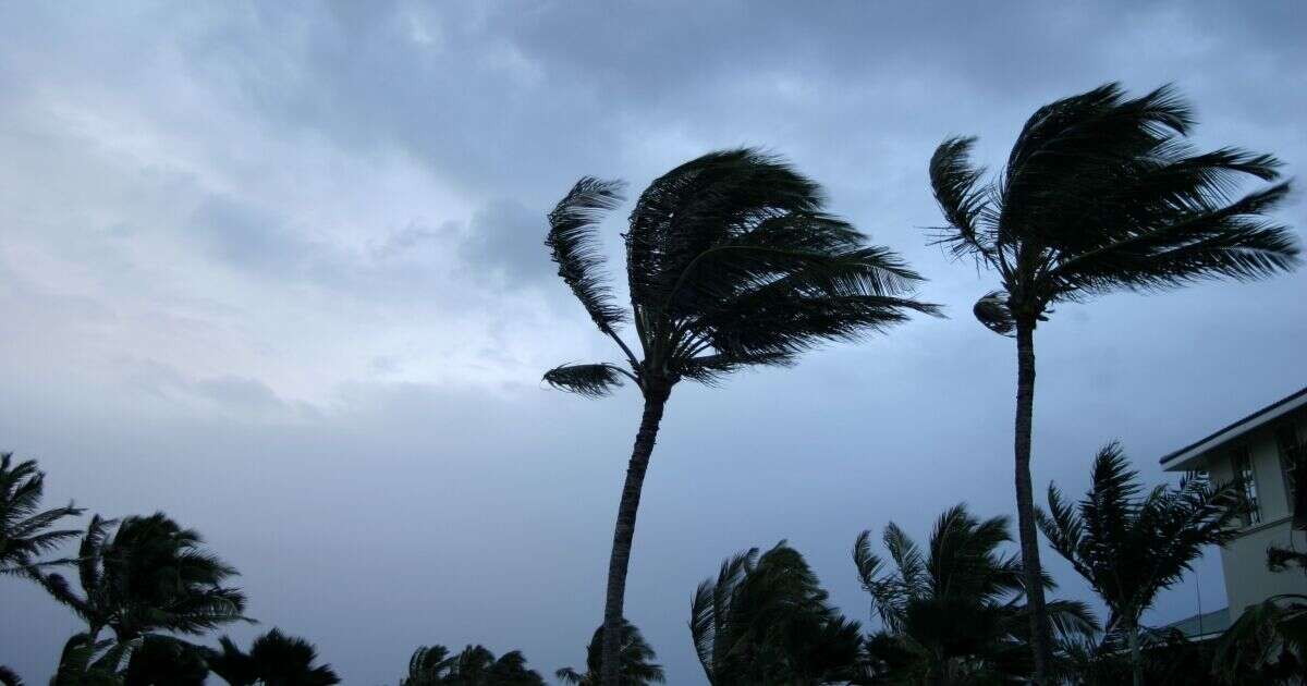 Milton escala a huracán categoría 1; se acerca a la península de Yucatán