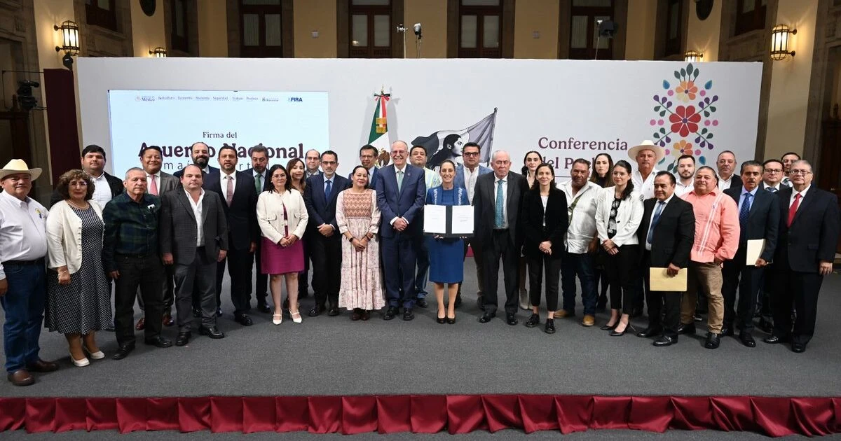 Sheinbaum firma acuerdo para mantener precio de la tortilla