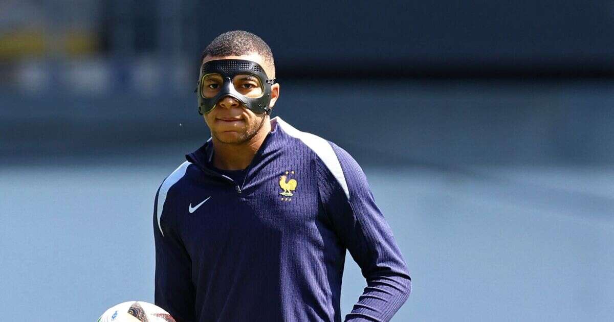 Mbappé, mejor de fractura nasal pero no jugará próximo partido de Eurocopa