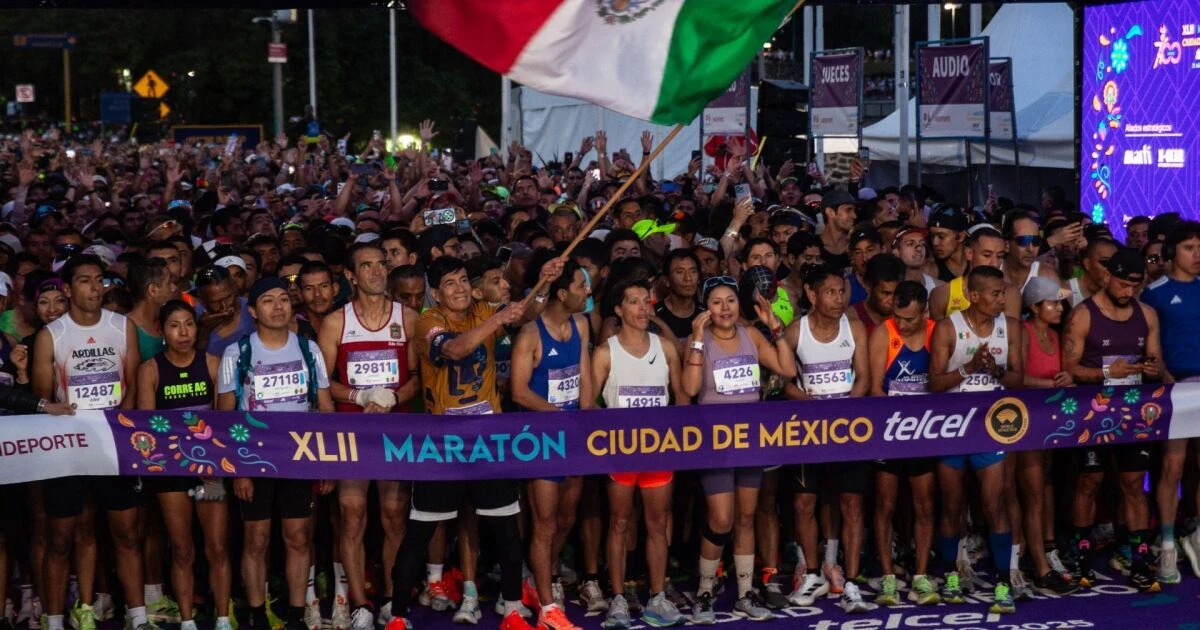 Atleta en silla de ruedas reclama caídas y discriminación durante Maratón de CDMX