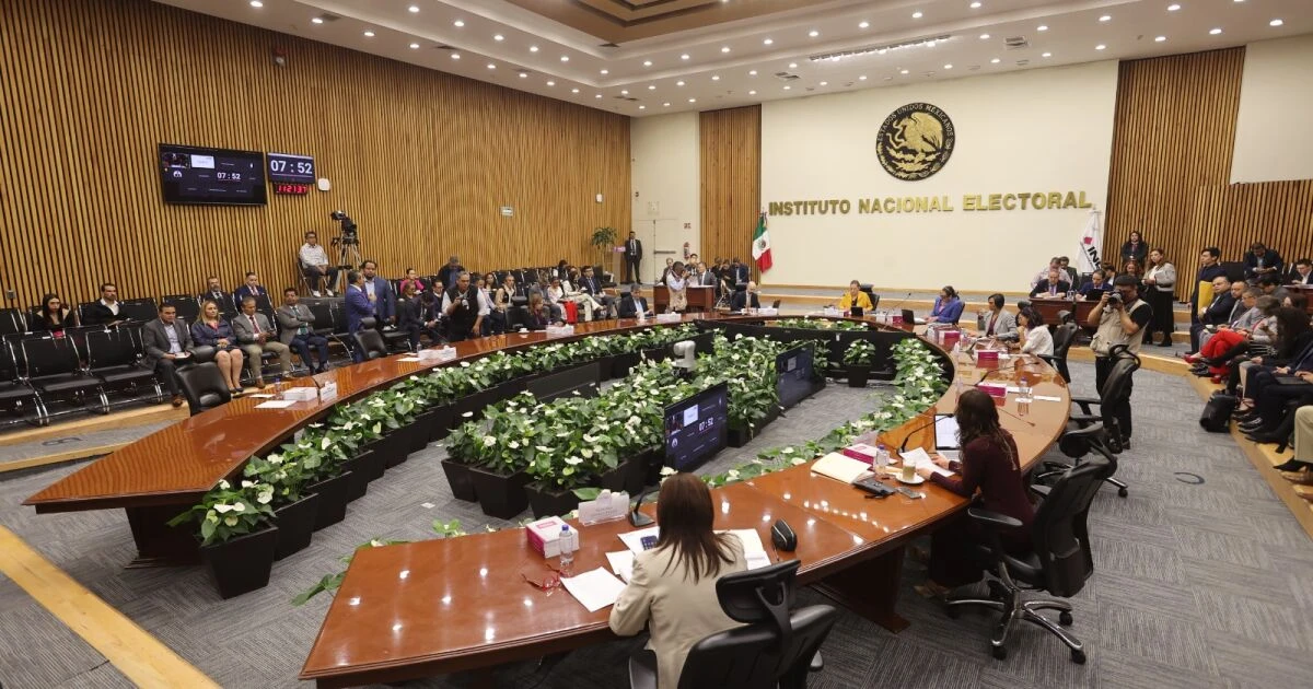 INE valida elección de Tribunal de Disciplina Judicial... con voto dividido