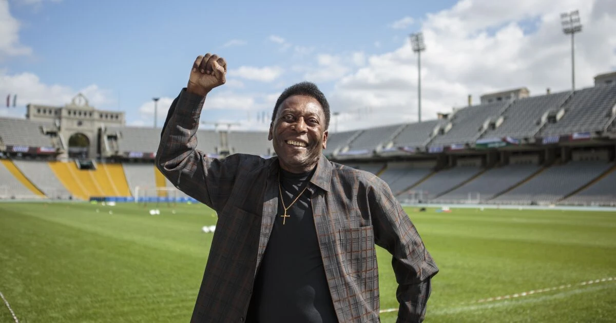 Histórica camiseta de Pelé de la final del Mundial de 1958 será subastada en Nueva York