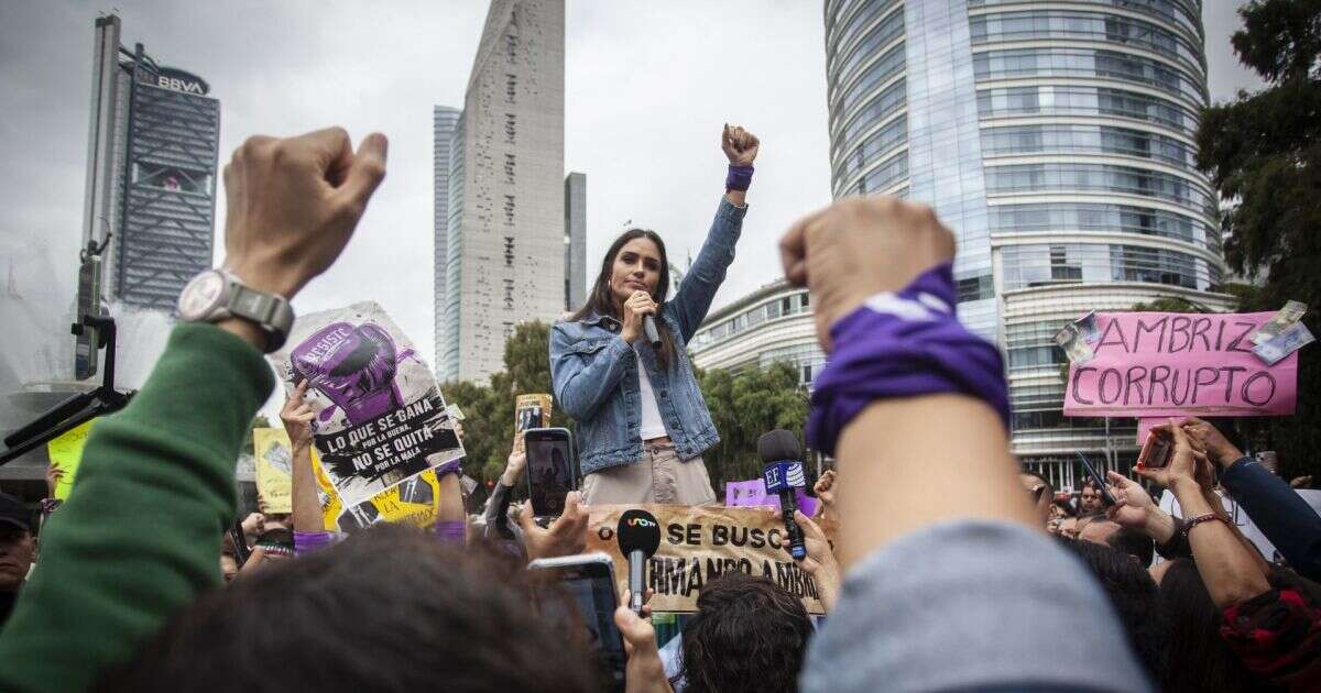 Rojo de la Vega encabeza protestas contra anulación de la elección en Cuauhtémoc