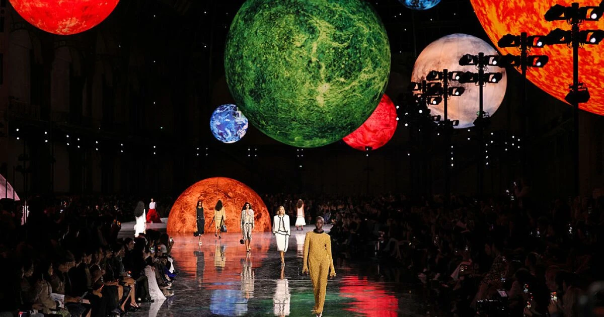 Blazy con Chanel: el inicio del idilio entre el diseñador y la casa de moda