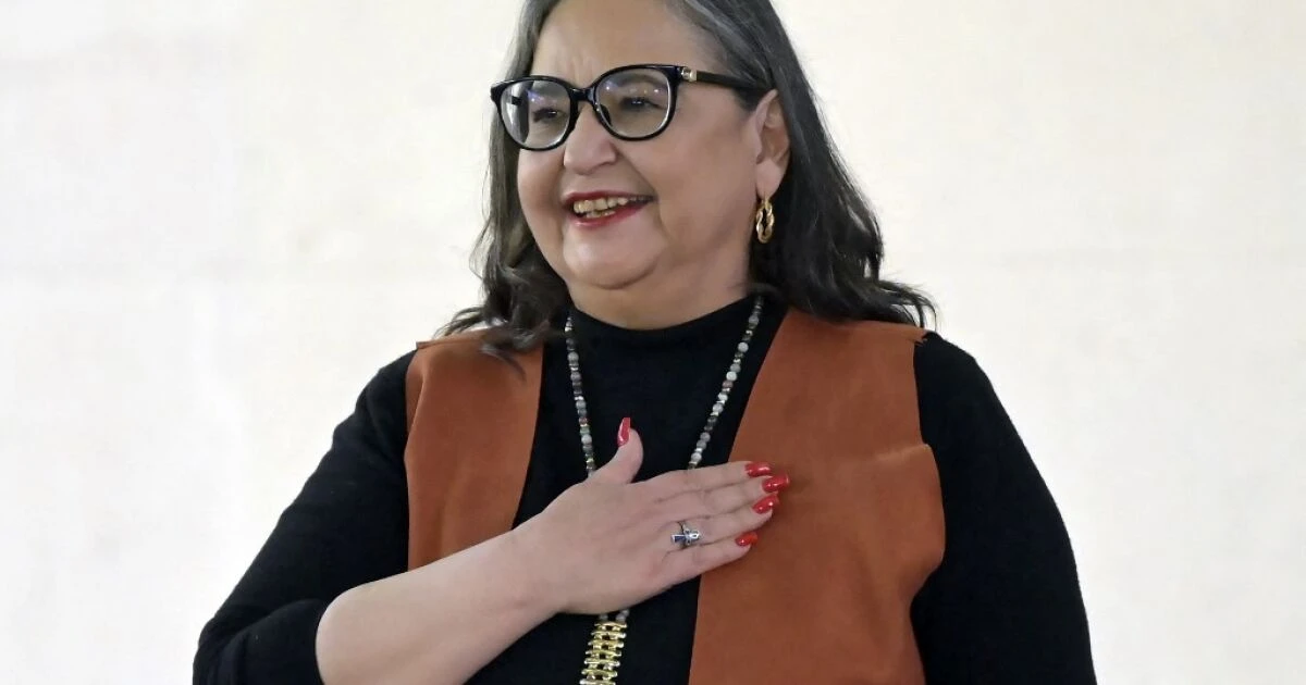 Exministra Piña recibe premio internacional 