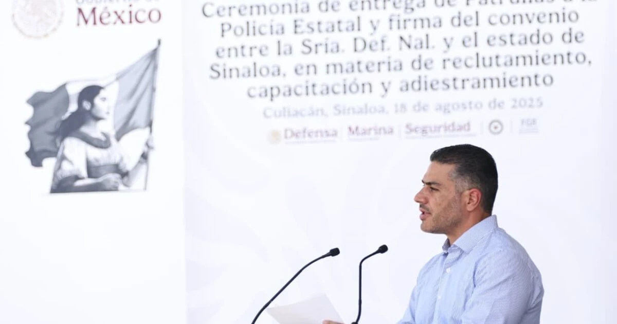 Sinaloa recibe 100 patrullas y firma convenio para capacitar a 150 agentes