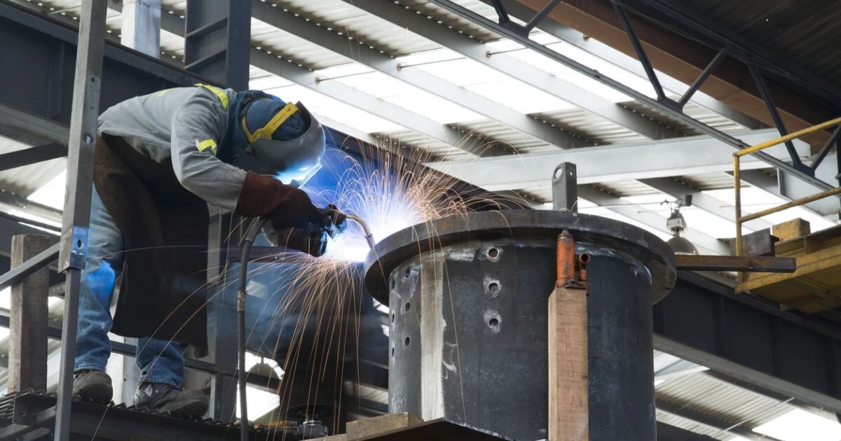 Empleo formal, entre el optimismo oficial y la realidad del mercado laboral