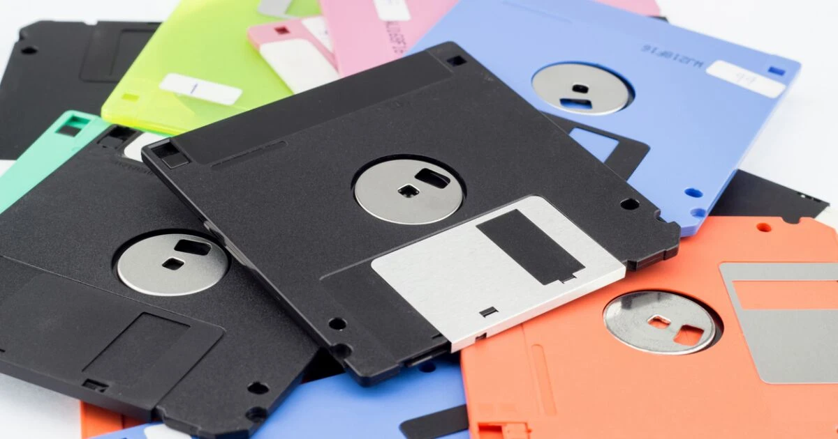 Floppy discs se dejan de usar en Japón