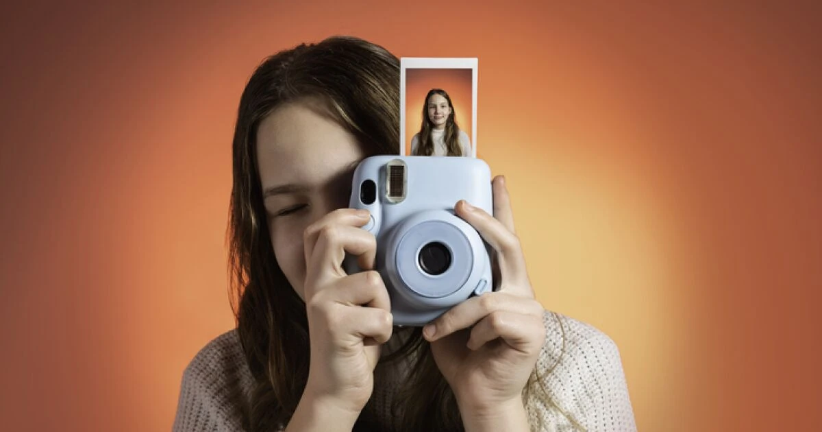 ¿Miedo a la IA? Las deepfakes orillan a los jóvenes a volver a imprimir fotos