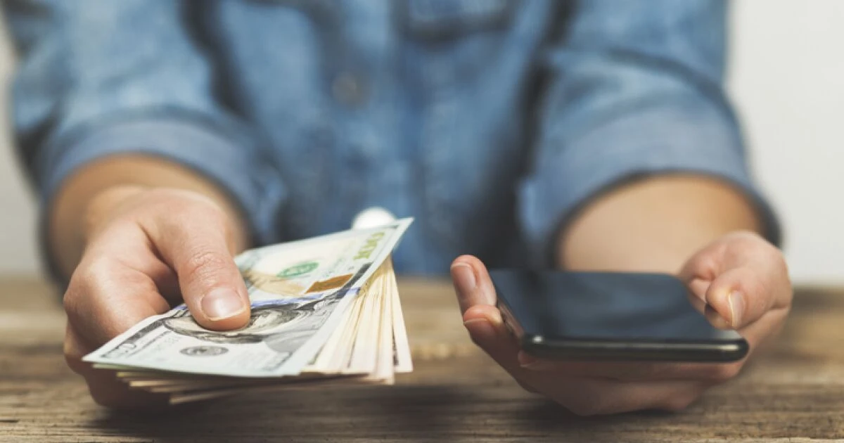 ¿Por qué tendríamos que hablar de dinero en la familia?