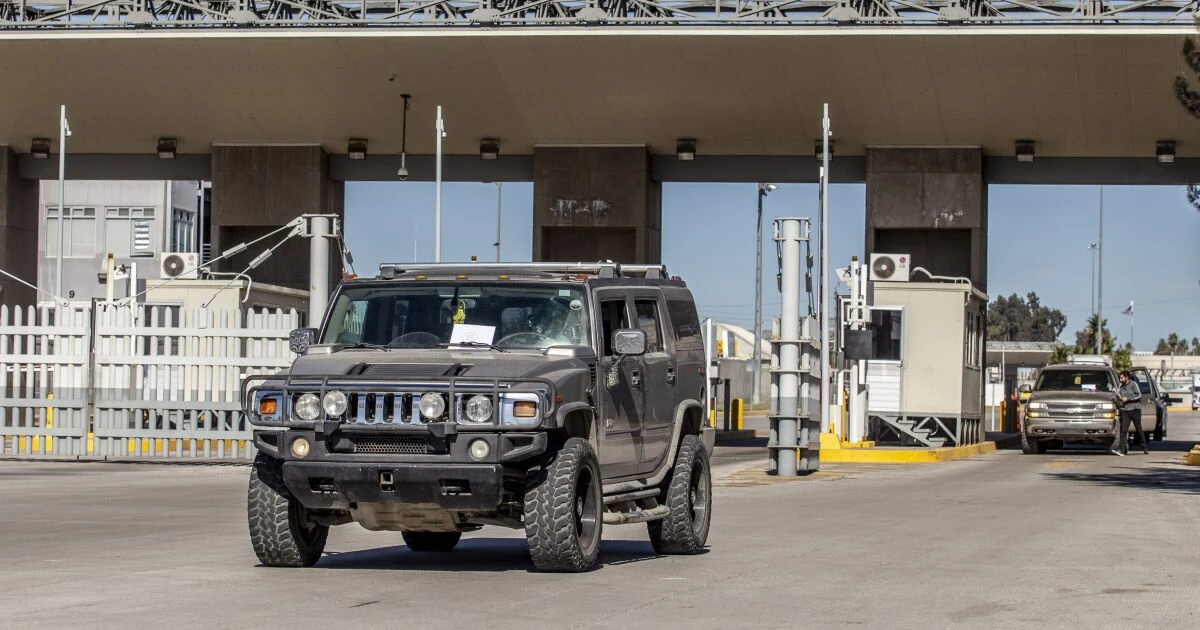 Gobierno ajustará decreto para autos 'chocolate' tras detectar abusos