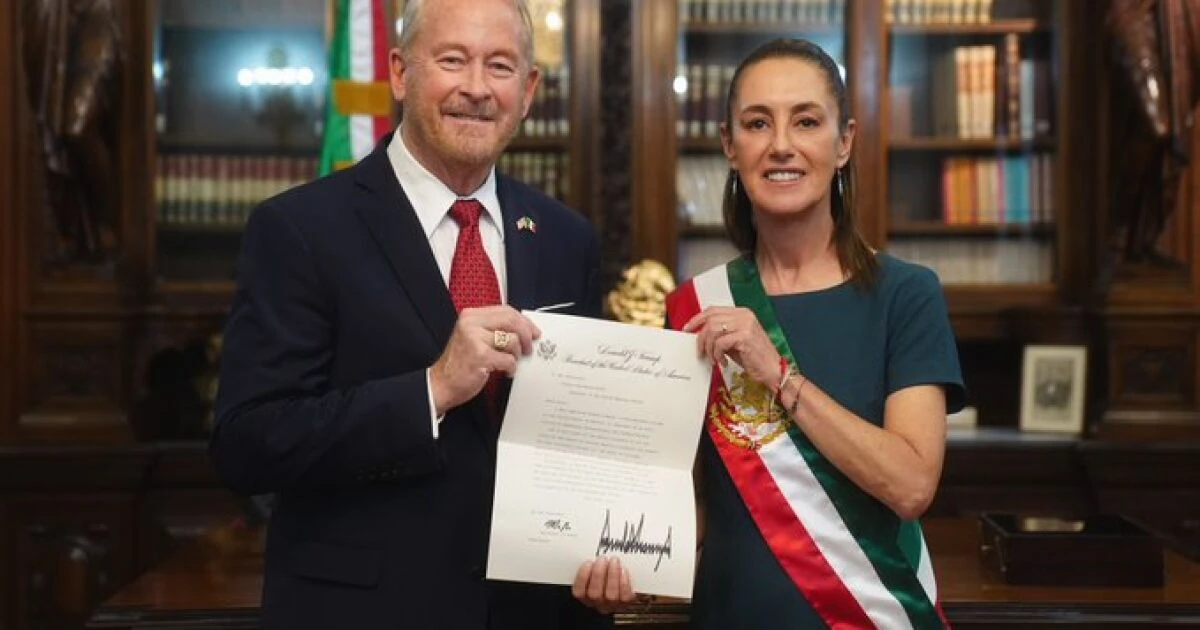 En Palacio Nacional, Sheinbaum recibe a Ron Johnson, embajador de Estados Unidos
