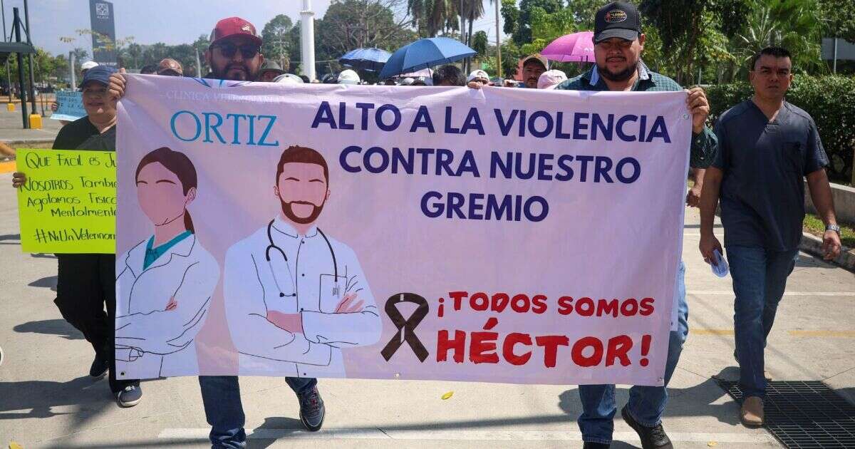 Veterinarios marchan en el país tras asesinato de colega en el Edomex