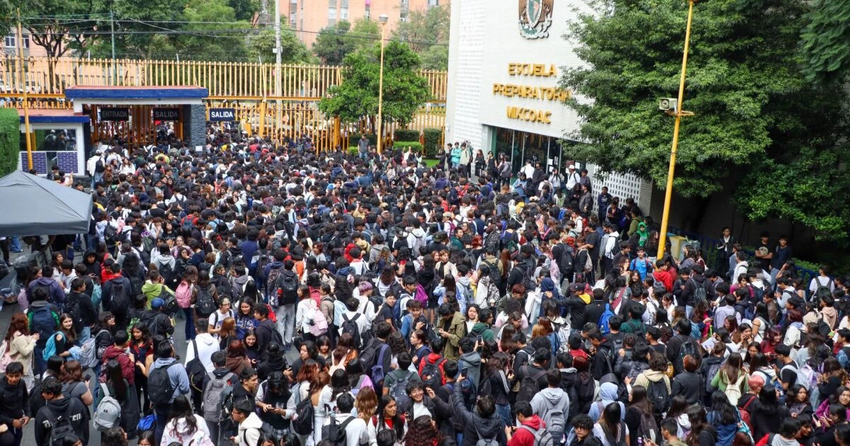 Planteles de la UNAM se van a paro por amenazas tras homicidio en CCH Sur