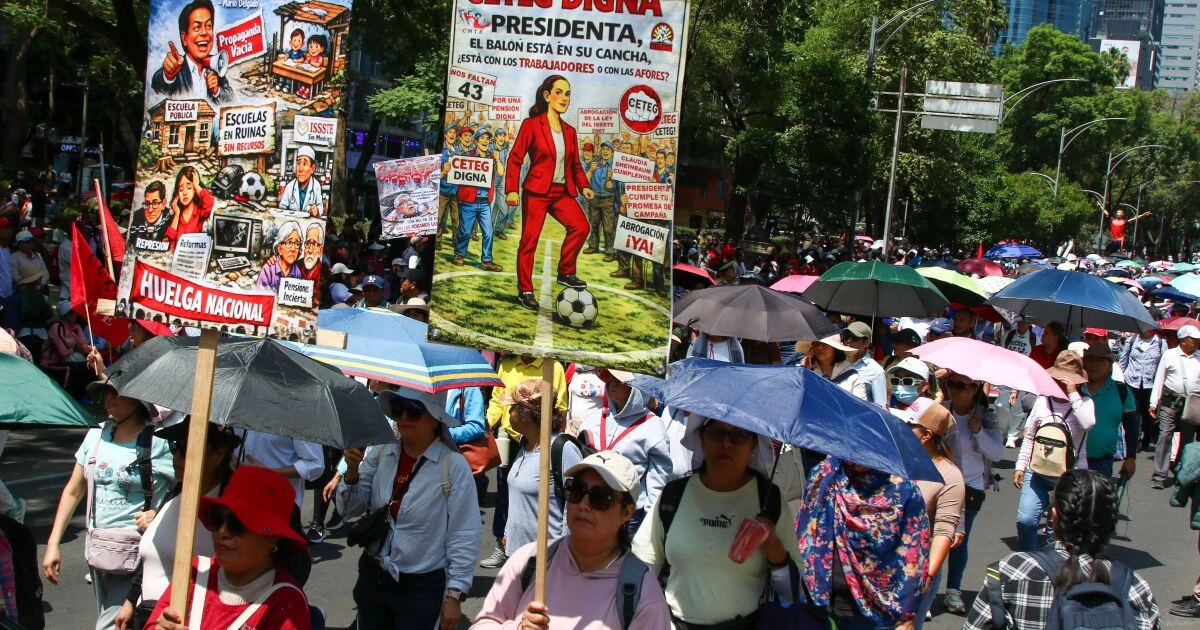 La CNTE llama a buscadoras, padres de los 43 y campesinos a crear frente rumbo al Mundial