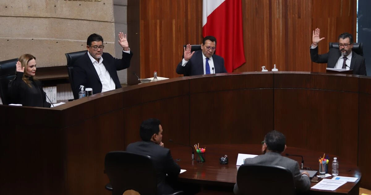Magistrados electorales no se quedarán 17 años, dice Sheinbaum y pide revisar reglas de la iniciativa