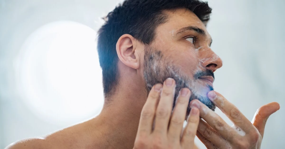 Cómo mantener tu piel fresca y protegida en verano, según expertos