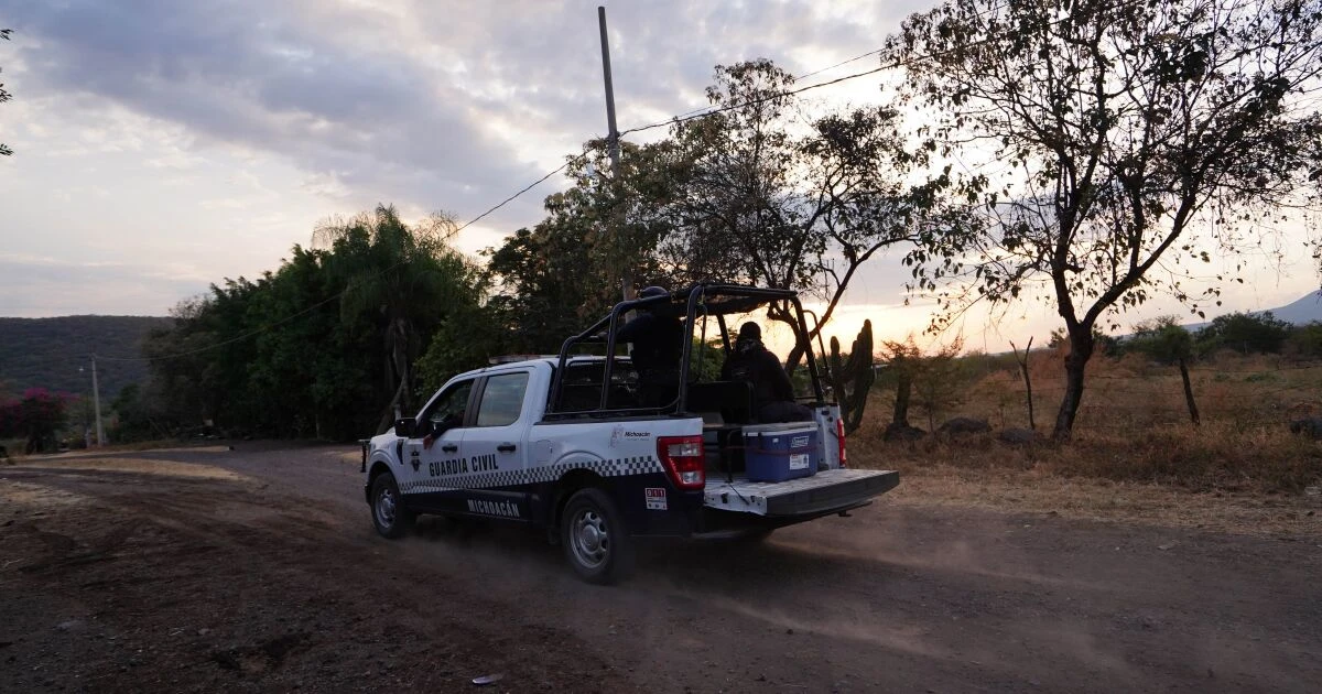 Grupo armado surge en Michoacán y pide al gobierno detener la inseguridad