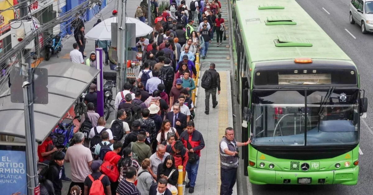 ¿Dónde tomar los autobuses del RTP por obras en la Línea 2 del Metro?