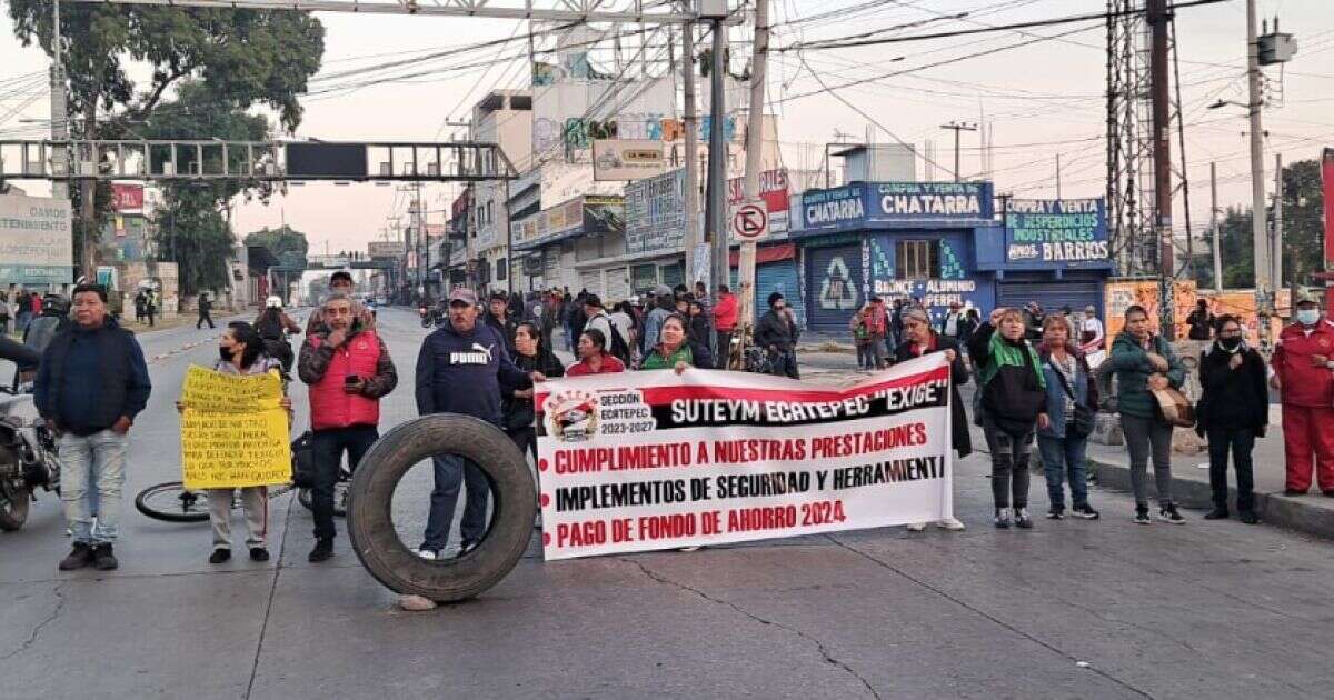 Bloqueos en Ecatepec provocan caos vehicular