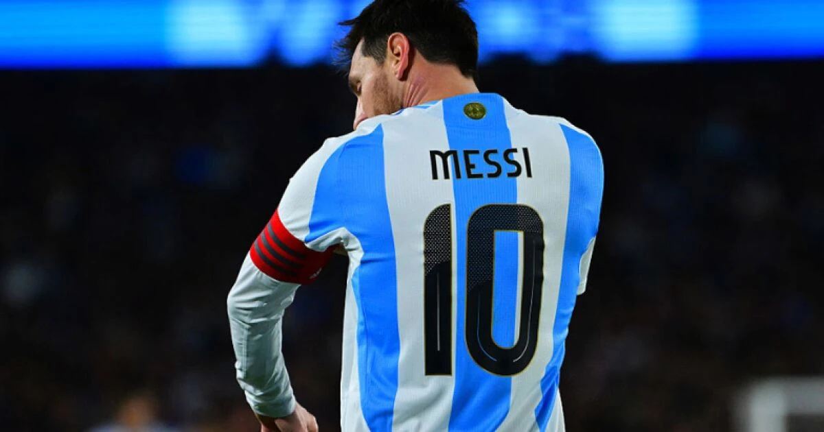 11 leyendas mundialistas, un solo terreno de juego: de Pelé a Lionel Messi