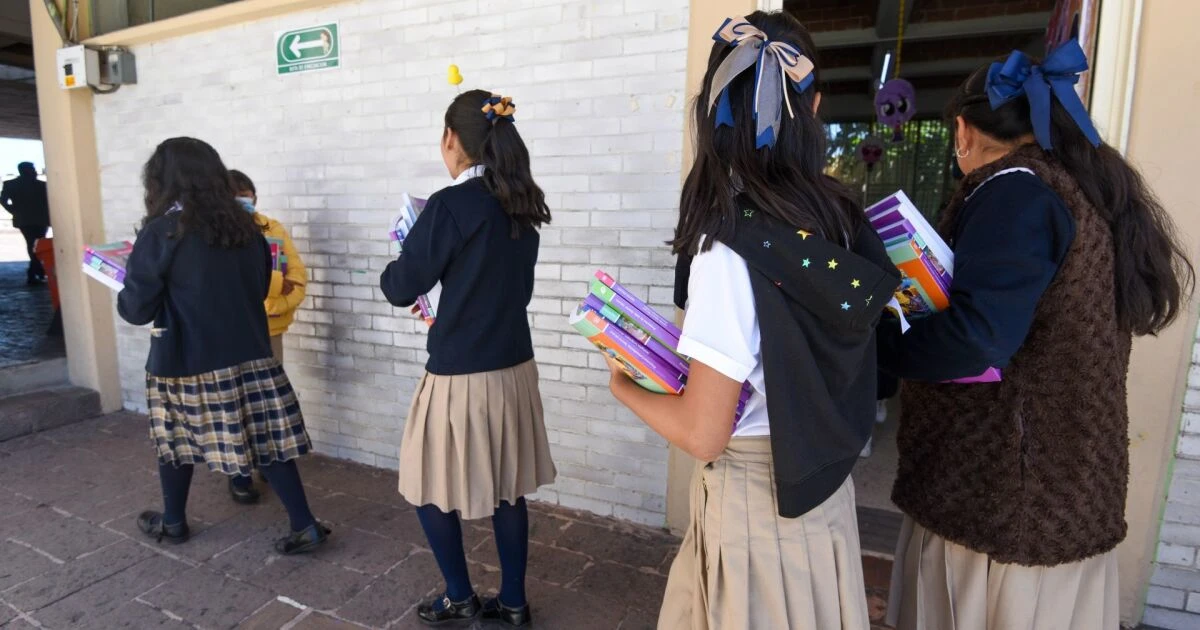 Chiapas, Oaxaca y Guerrero son los estados con más población en rezago educativo