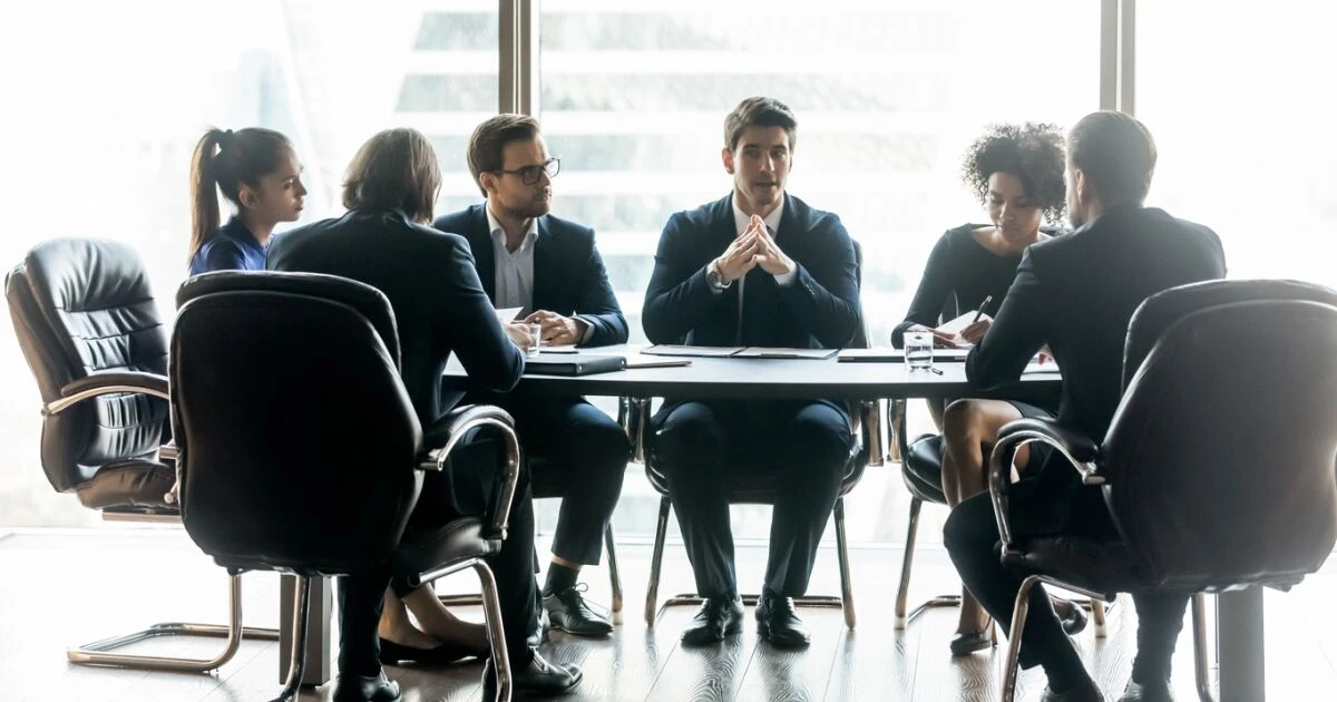 De controles de papel a controles vivos: estrategias para salvaguardar su legado empresarial