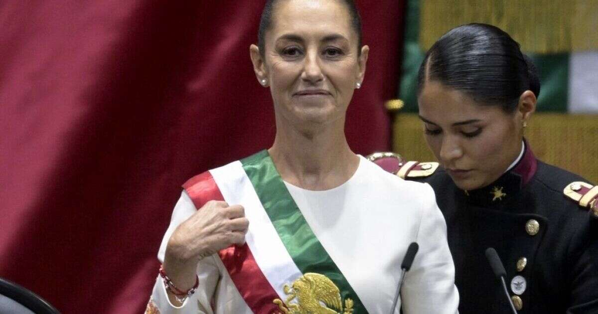 ¿Por qué la banda presidencial tiene los colores “al revés”?