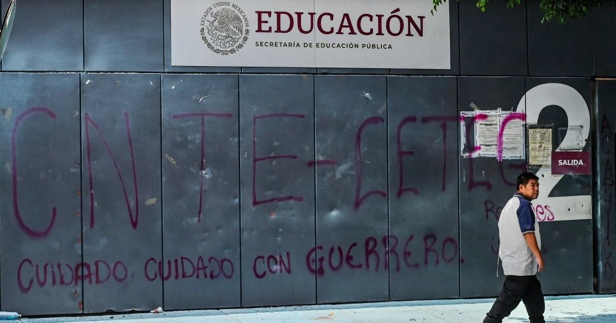 Gobierno da dos opciones a la CNTE para desactivar protestas antes del Mundial